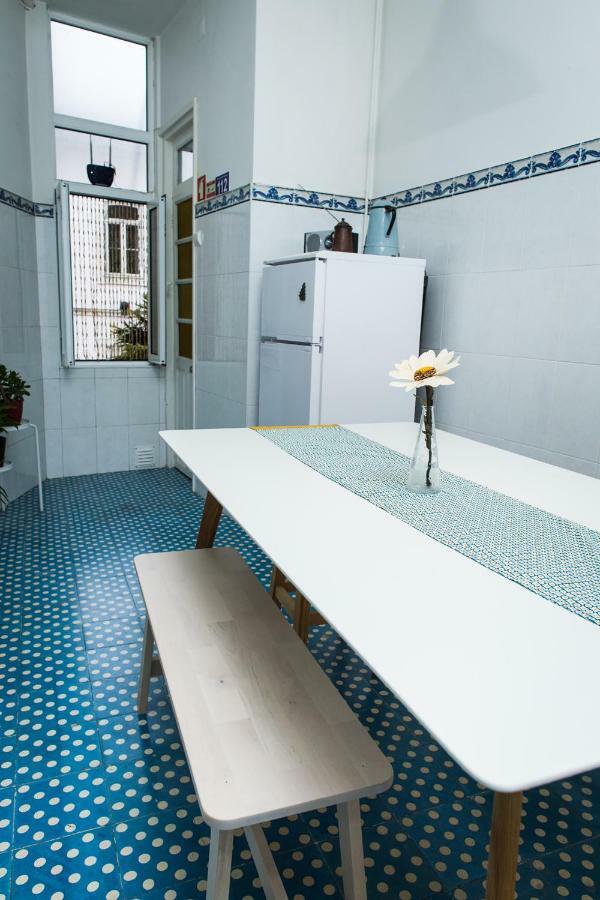 アヴェイロDowntown Shelter - Casa Da Pracaアパートメント エクステリア 写真