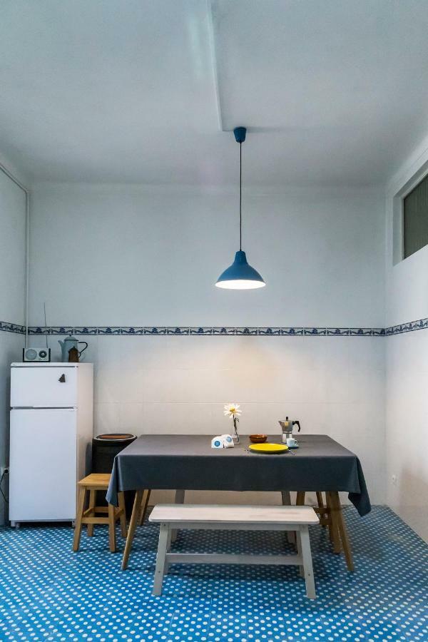 アヴェイロDowntown Shelter - Casa Da Pracaアパートメント エクステリア 写真